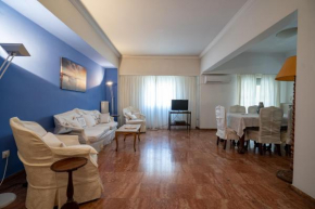 Larissa Station metro st. 2 bedrooms 3 pers. flat
